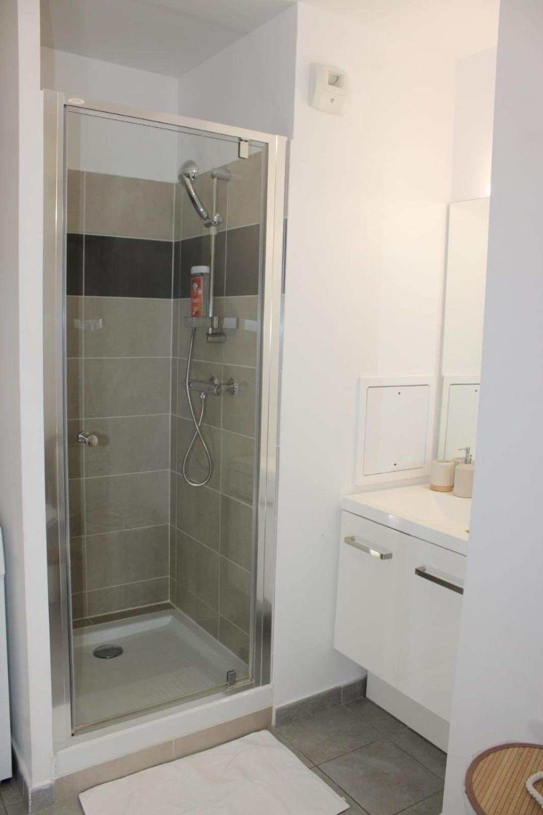 Appartement Elegant Et Lumineux Romainville Zewnętrze zdjęcie